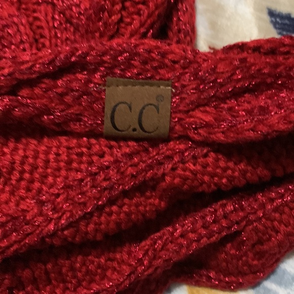 Scarf - Picture 2 of 5